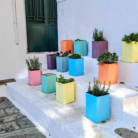 Blue, Traditional House Klíma