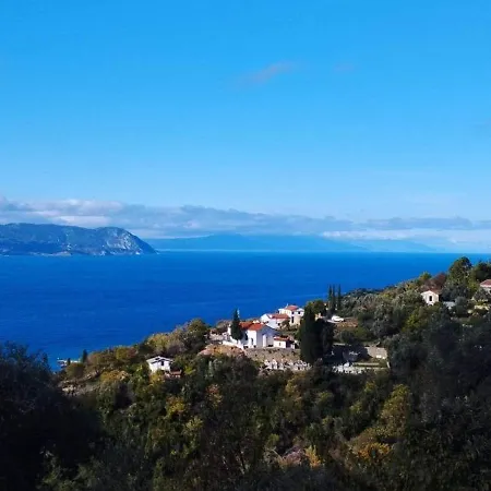 度假居 Blue, Traditional House