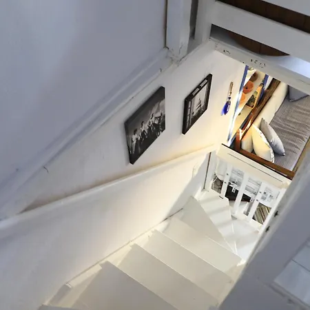 Blue, Traditional House * Klíma