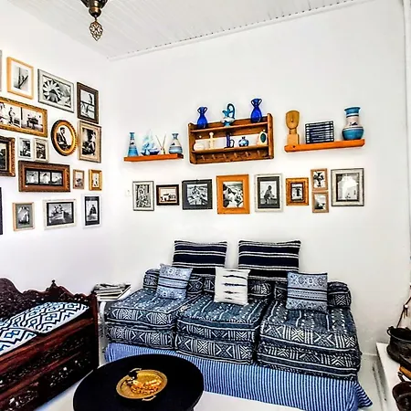 Blue, Traditional House בית נופש Klíma